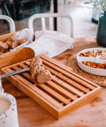 immagine-3-five-simply-smart-tagliere-per-pane-44x27cm-con-contenitore-e-coltello-ean-3560234487086